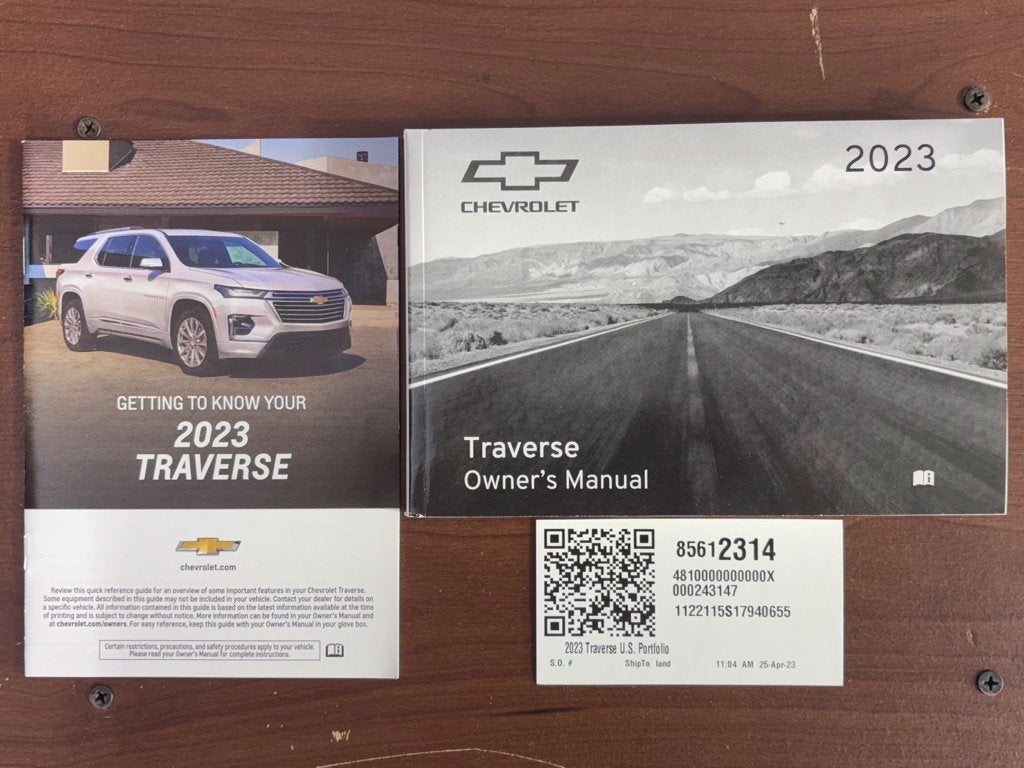 2023 Chevrolet Traverse LT Cloth