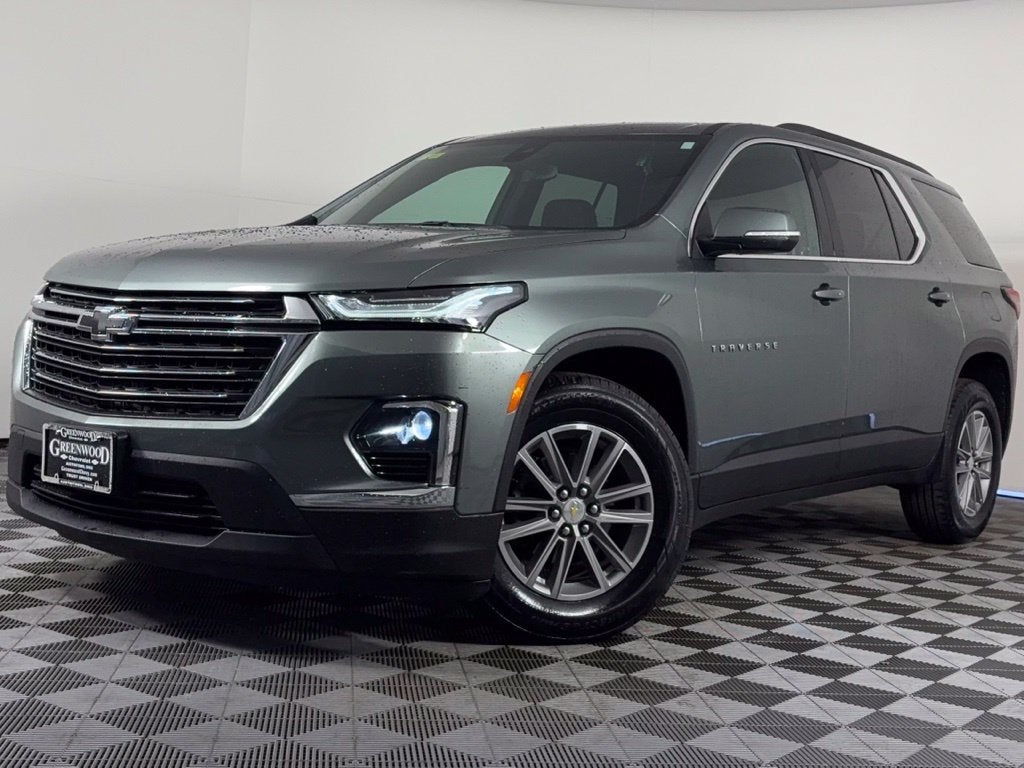 2023 Chevrolet Traverse LT Cloth