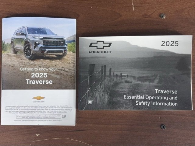 2025 Chevrolet Traverse LT