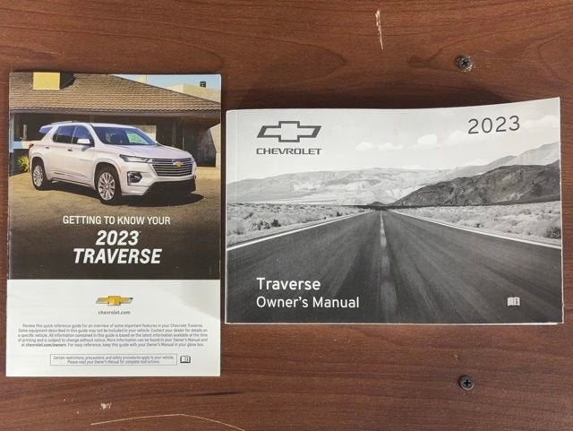 2023 Chevrolet Traverse RS