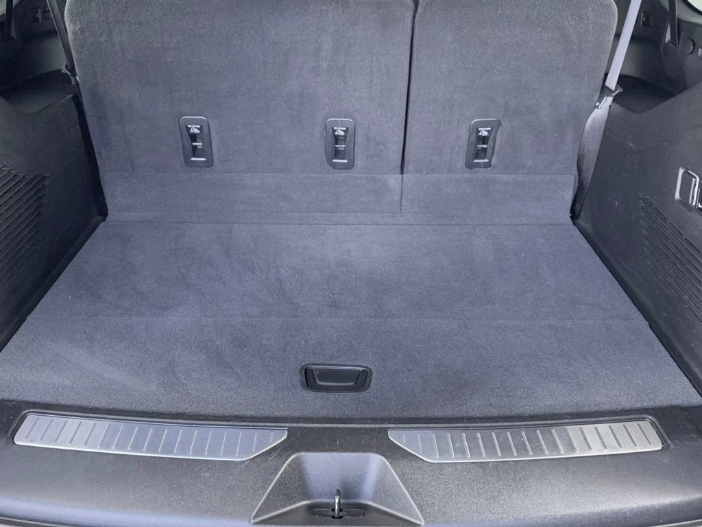 2022 Chevrolet Suburban RST