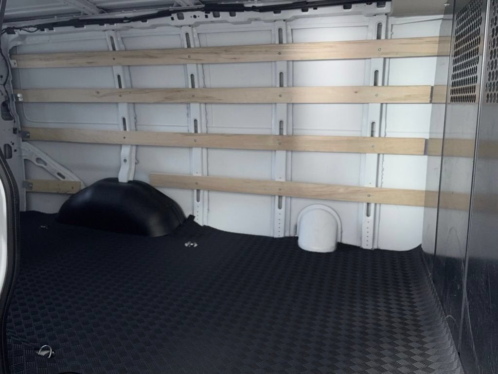 2025 GMC Savana Cargo Work Van