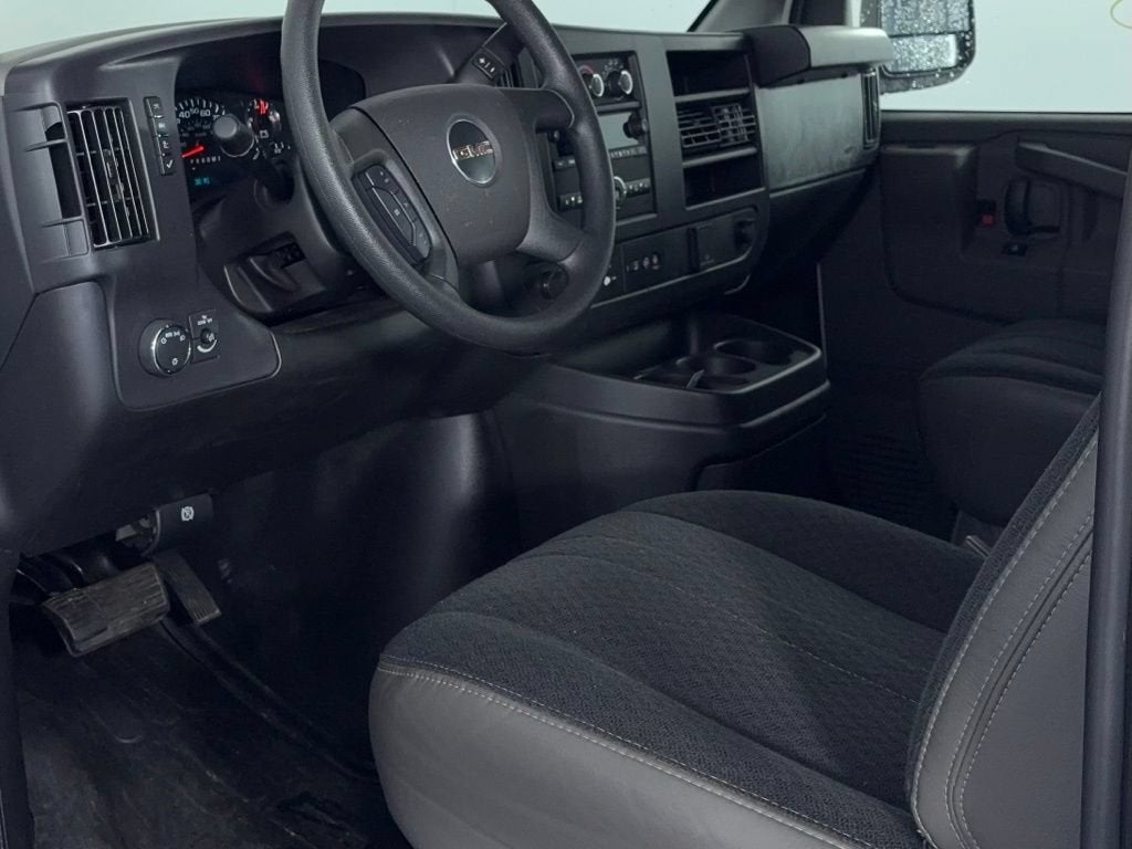 2025 GMC Savana Cargo Work Van