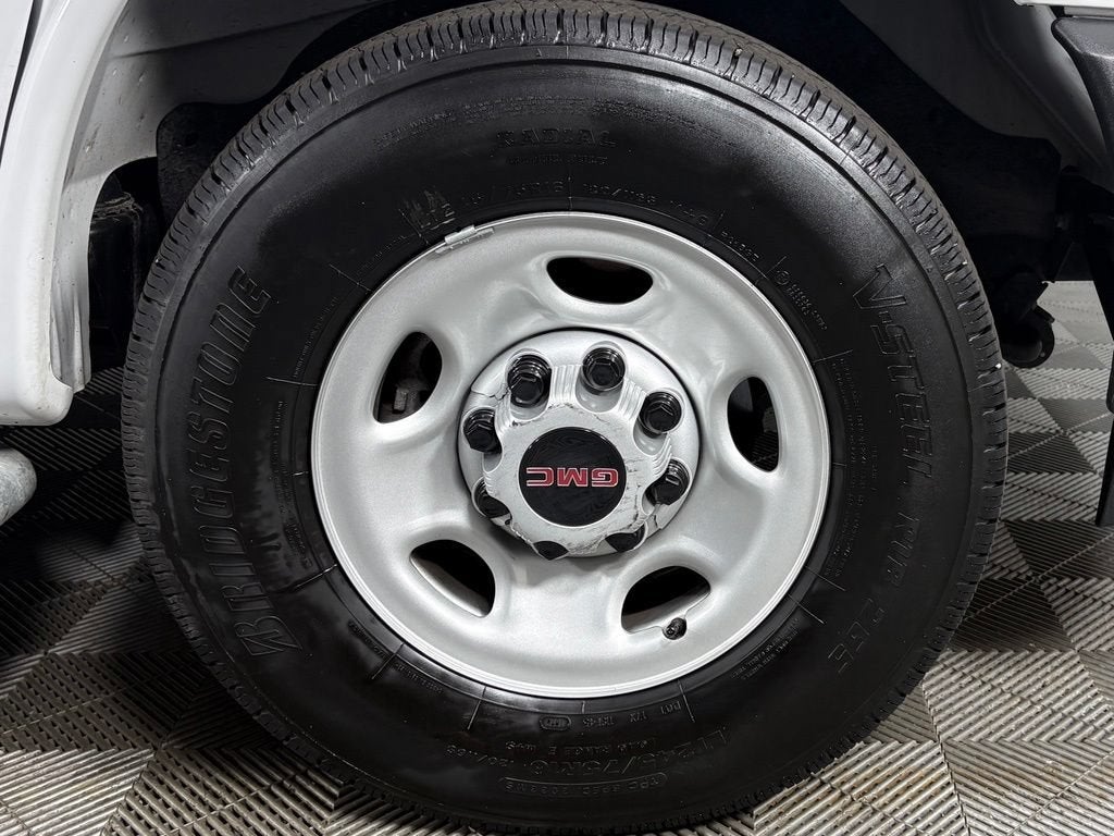 2025 GMC Savana Cargo Work Van
