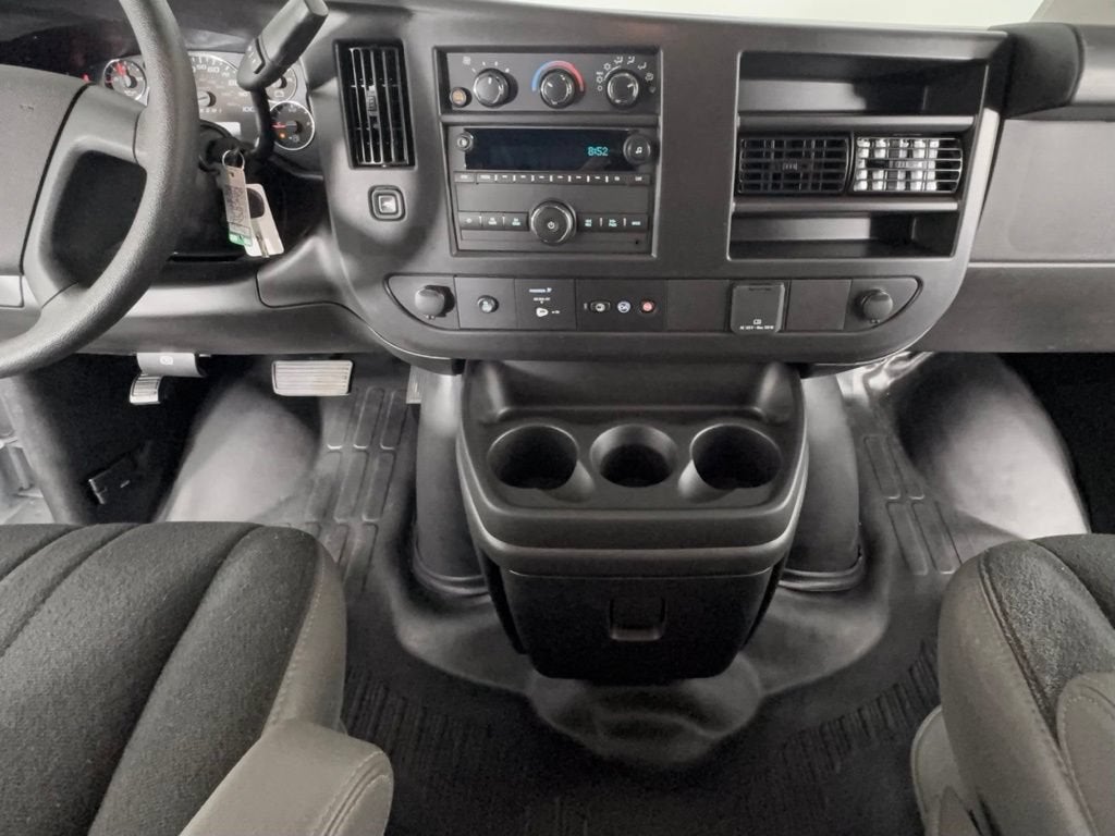 2025 GMC Savana Cargo Work Van
