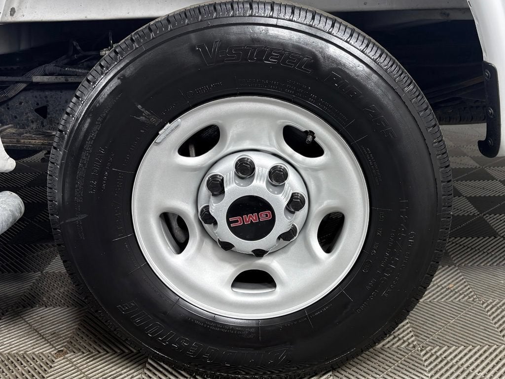 2025 GMC Savana Cargo Work Van