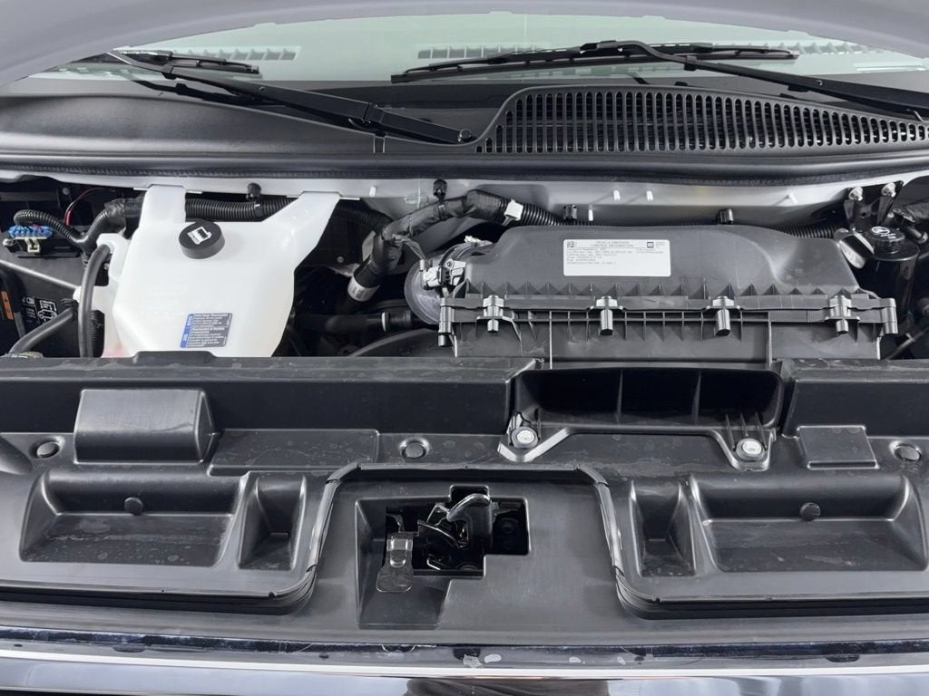 2025 GMC Savana Cargo Work Van