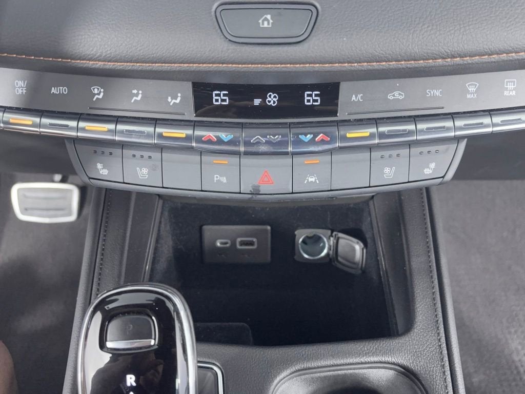 2023 Cadillac XT4 Sport