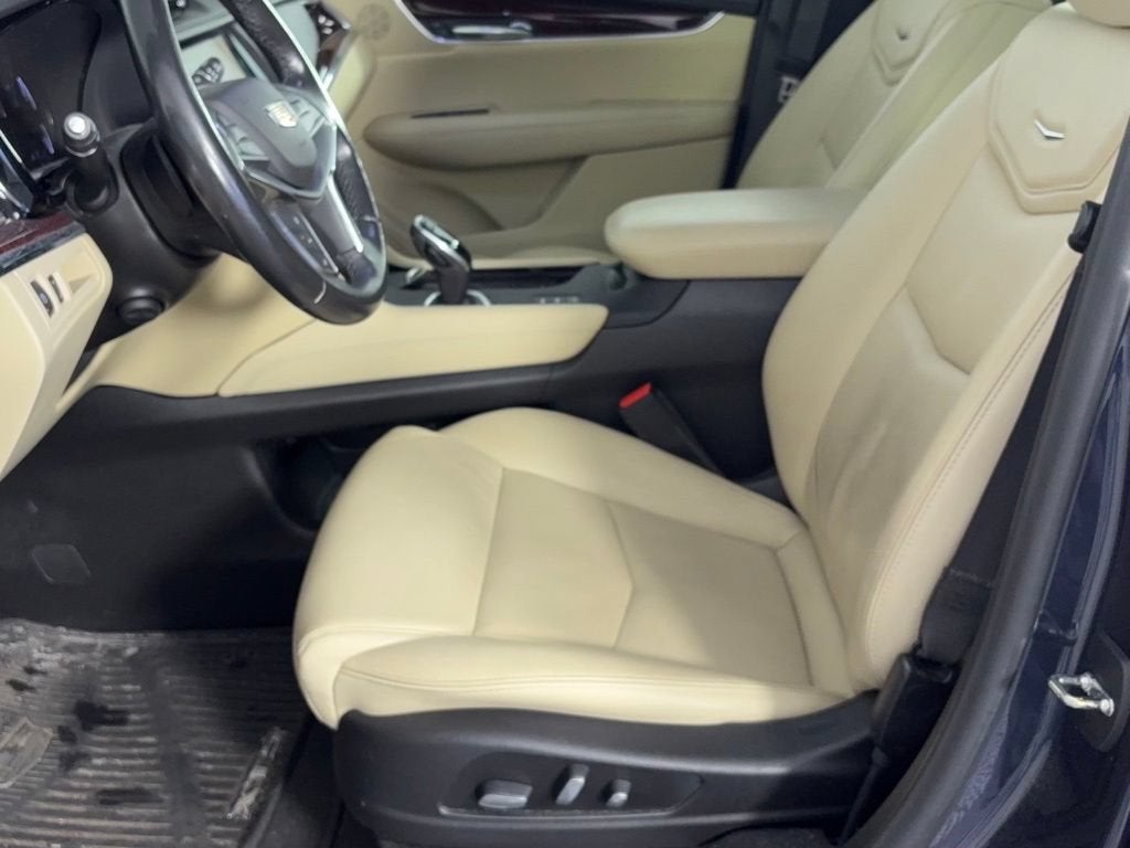 2019 Cadillac XT5 Premium Luxury AWD