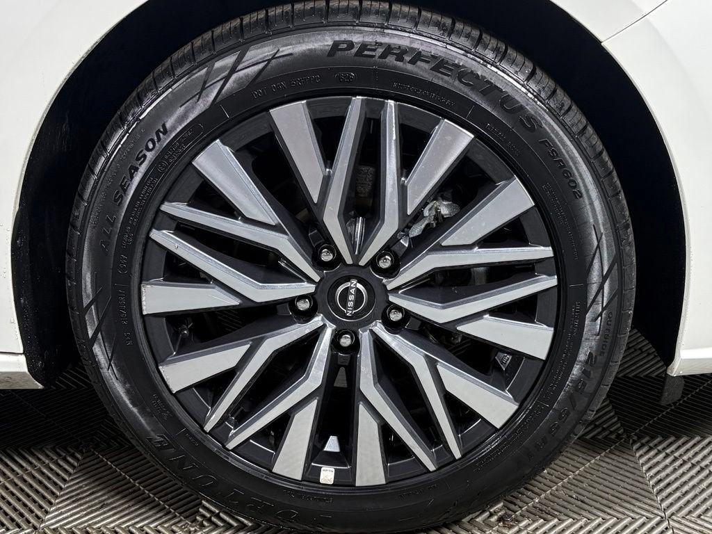 2025 Nissan Altima SV