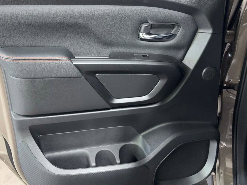 2024 Nissan Titan PRO-4X