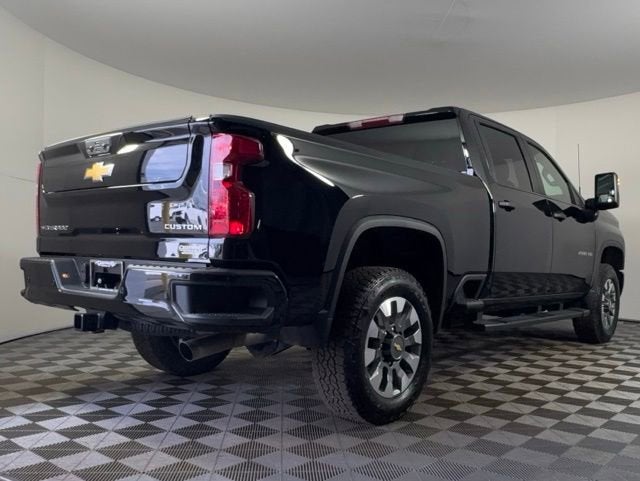 2024 Chevrolet Silverado 2500 HD Custom