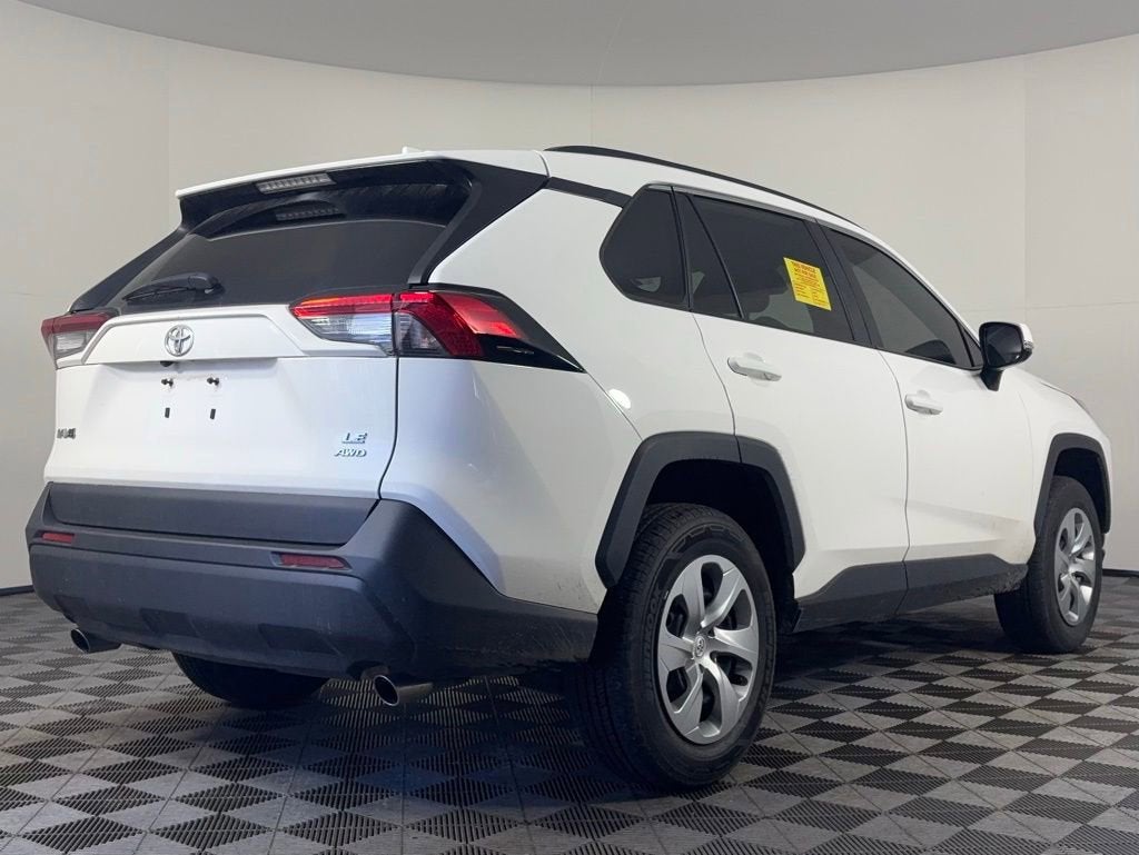 2021 Toyota RAV4 LE