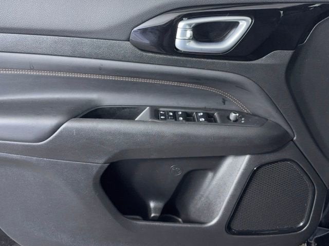 2023 Jeep Compass (RED) Edition