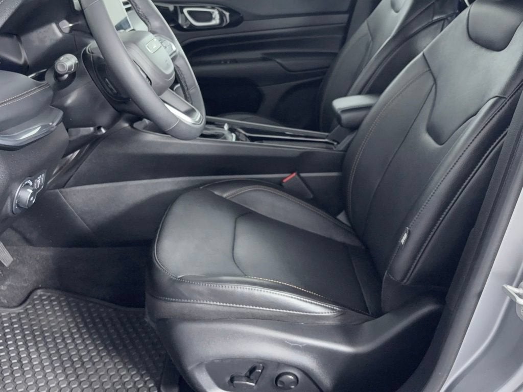 2023 Jeep Compass (RED) Edition