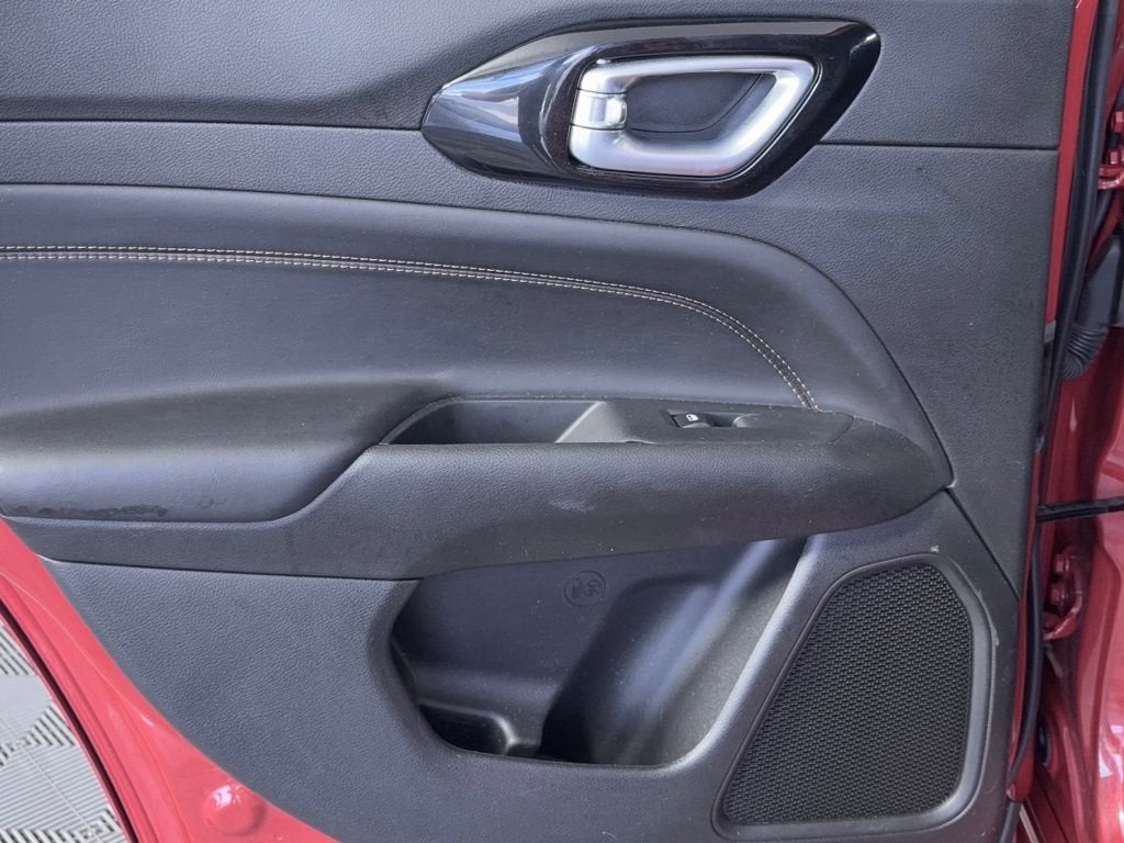 2023 Jeep Compass (RED) Edition