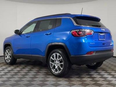 2022 Jeep Compass Latitude Lux