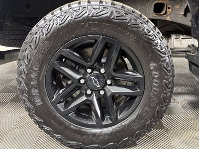 2023 Chevrolet Silverado 1500 Custom Trail Boss