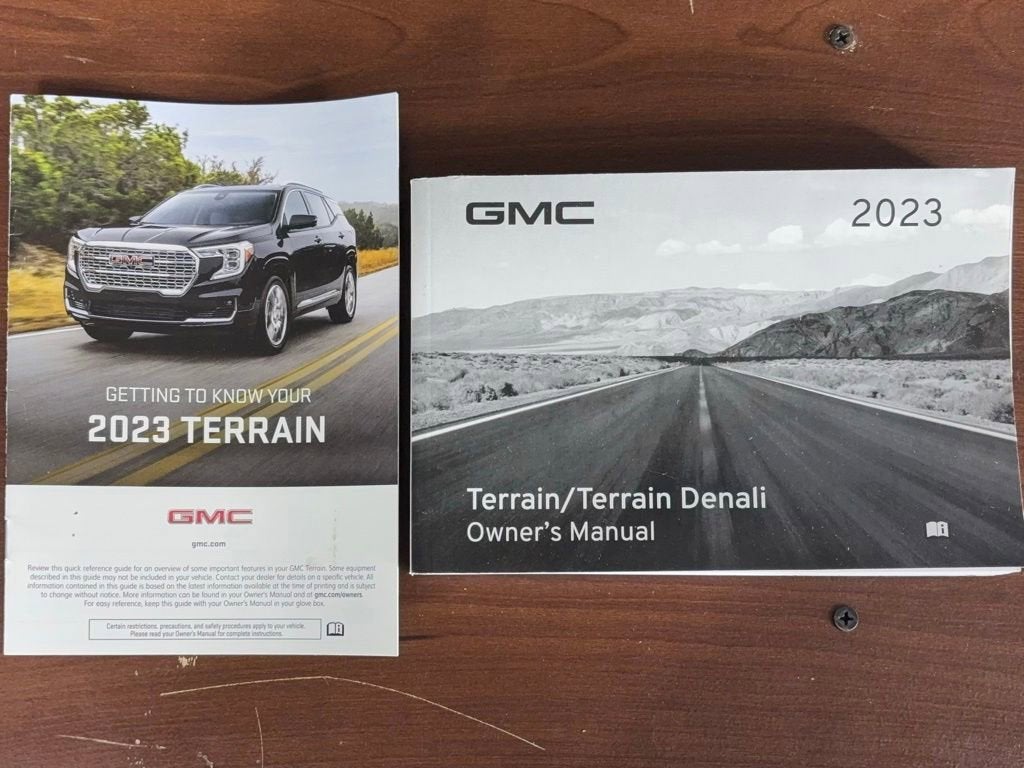 2023 GMC Terrain SLT
