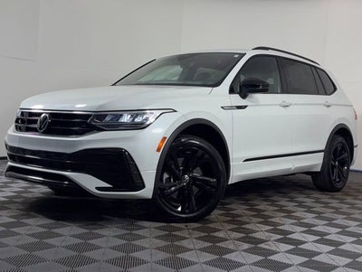 2024 Volkswagen Tiguan SE R-Line Black
