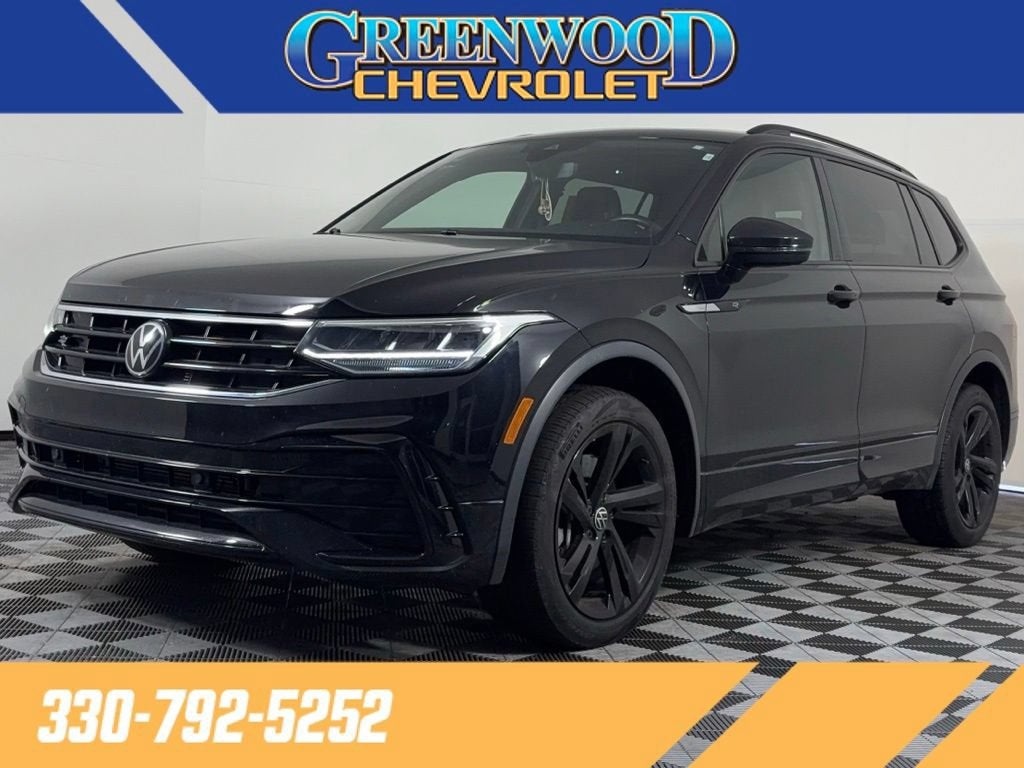 2023 Volkswagen Tiguan SE R-Line Black