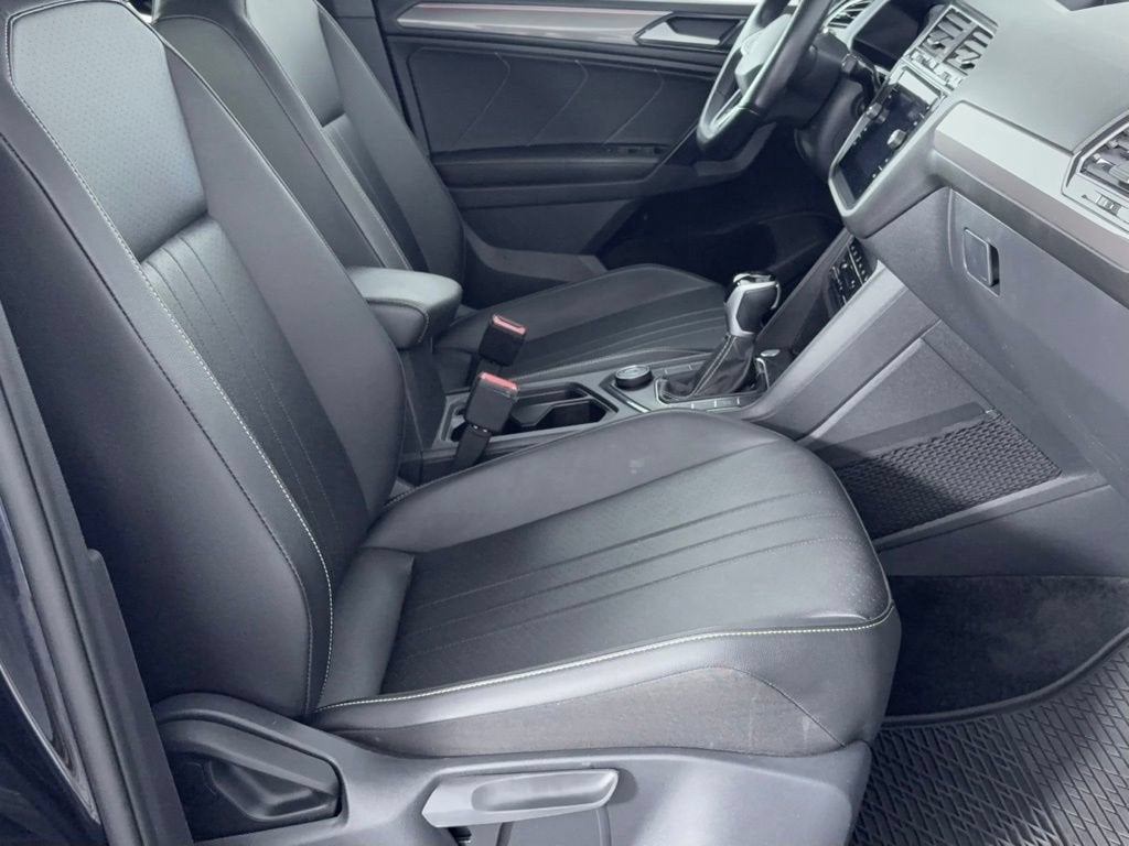 2023 Volkswagen Tiguan SE R-Line Black