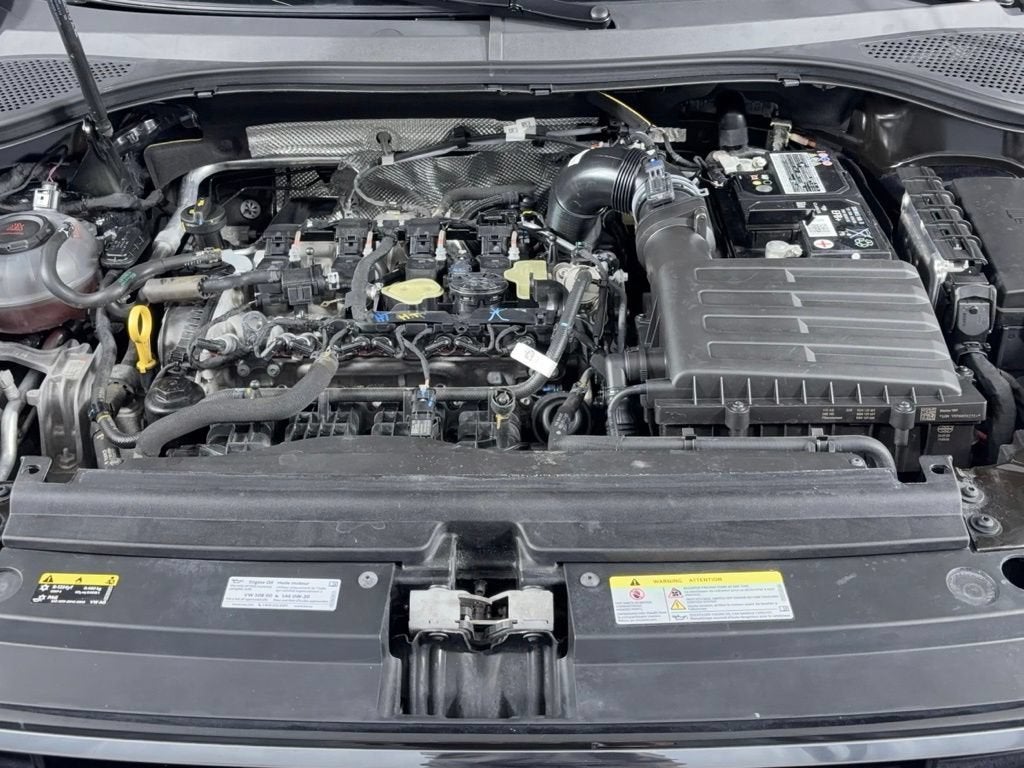 2023 Volkswagen Tiguan SE R-Line Black