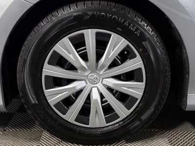 2022 Toyota Camry Hybrid LE