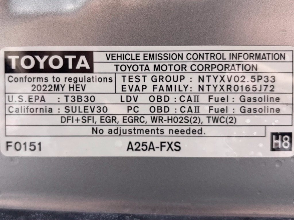 2022 Toyota Camry Hybrid LE