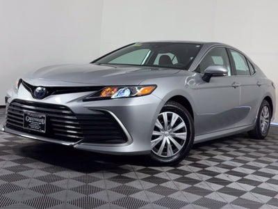 2022 Toyota Camry Hybrid LE
