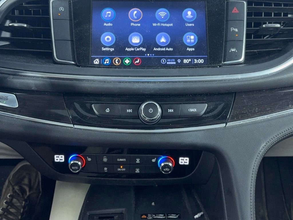 2023 Buick Enclave Essence