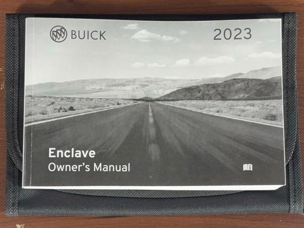 2023 Buick Enclave Essence