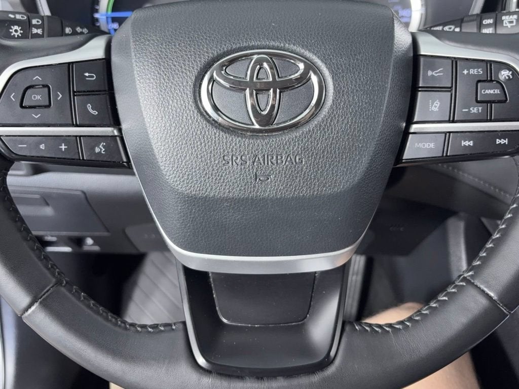 2024 Toyota Highlander Hybrid LE