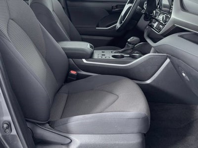 2024 Toyota Highlander Hybrid LE