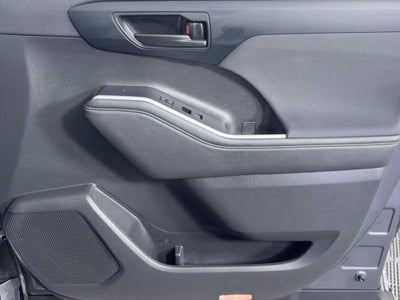 2024 Toyota Highlander Hybrid LE