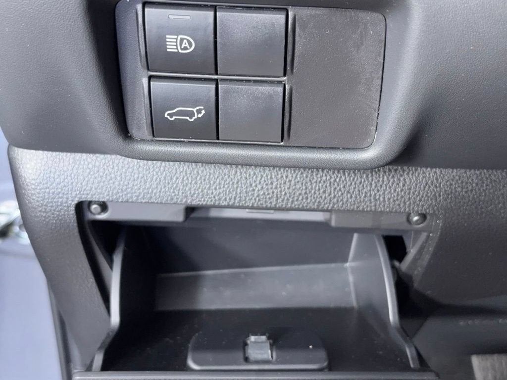 2024 Toyota Highlander Hybrid LE
