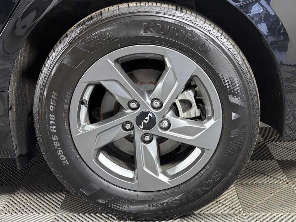 2023 Kia K5 LXS
