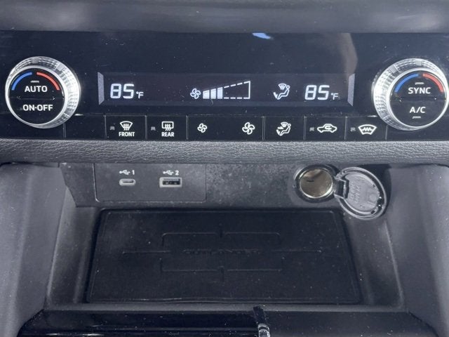 2023 Mitsubishi Outlander ES