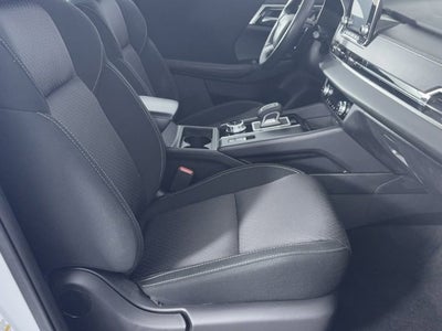 2023 Mitsubishi Outlander ES