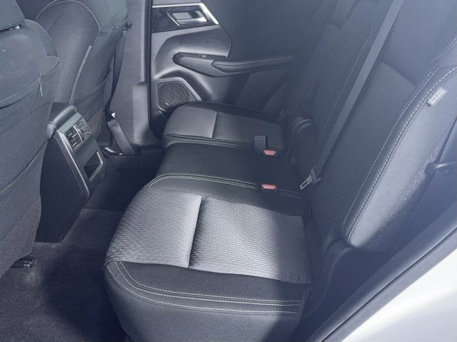 2023 Mitsubishi Outlander ES