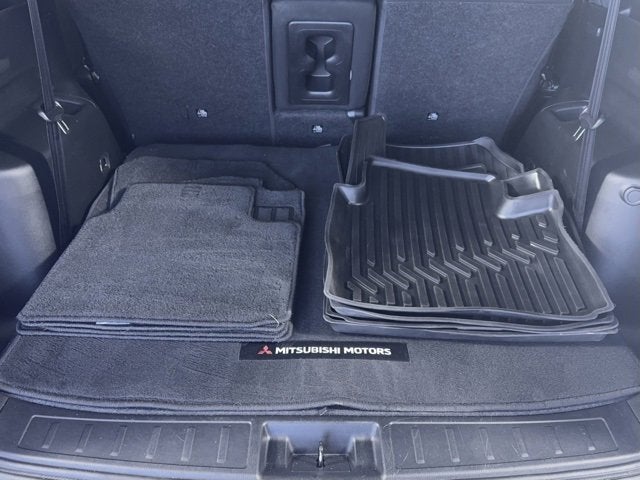 2023 Mitsubishi Outlander ES