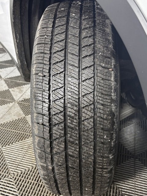 2023 Mitsubishi Outlander ES