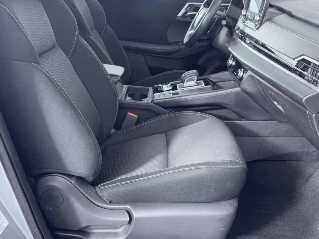 2022 Mitsubishi Outlander ES