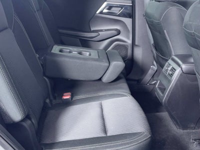 2022 Mitsubishi Outlander ES
