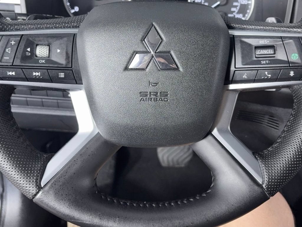 2022 Mitsubishi Outlander SE