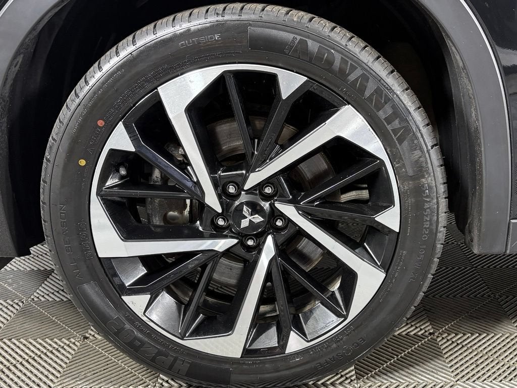 2022 Mitsubishi Outlander SE