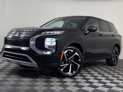 2022 Mitsubishi Outlander SE