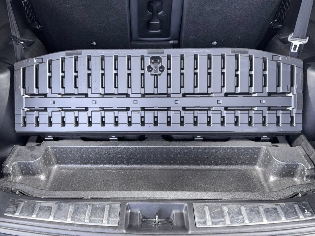 2023 Mitsubishi Outlander SEL