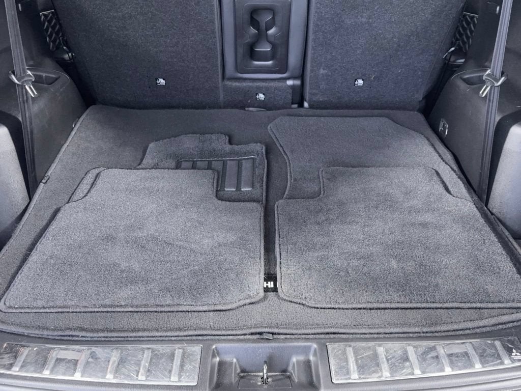 2023 Mitsubishi Outlander SEL