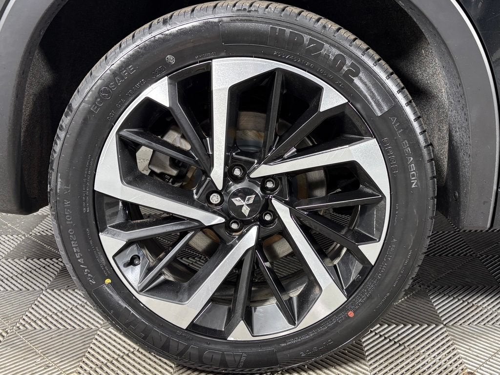 2023 Mitsubishi Outlander SEL